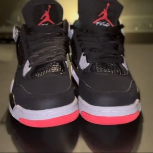 Jordan 4 bred size 8 mens